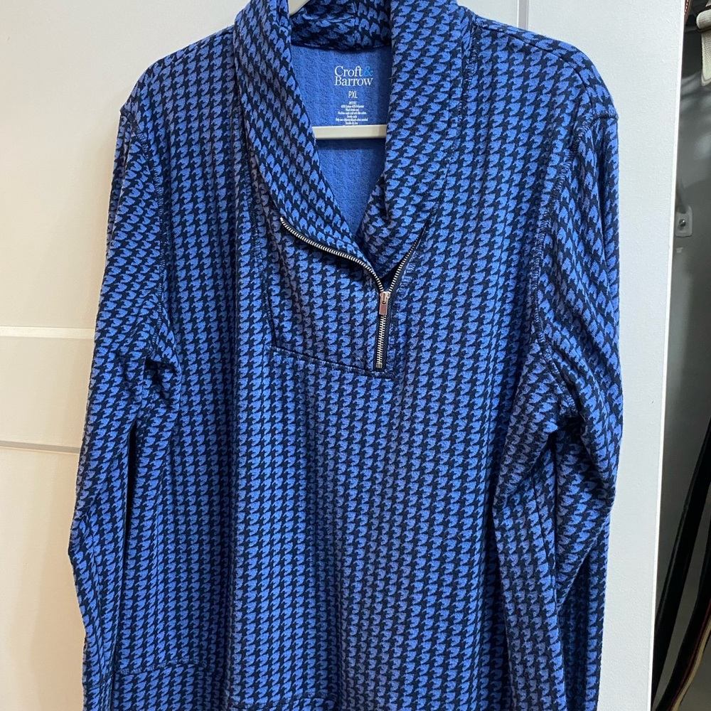 Cute blue and black houndstooth 1/3 zip.